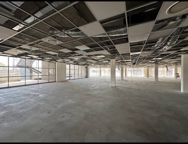 484.50M² OFFICE TO LET IN ECO PARK ESTATE